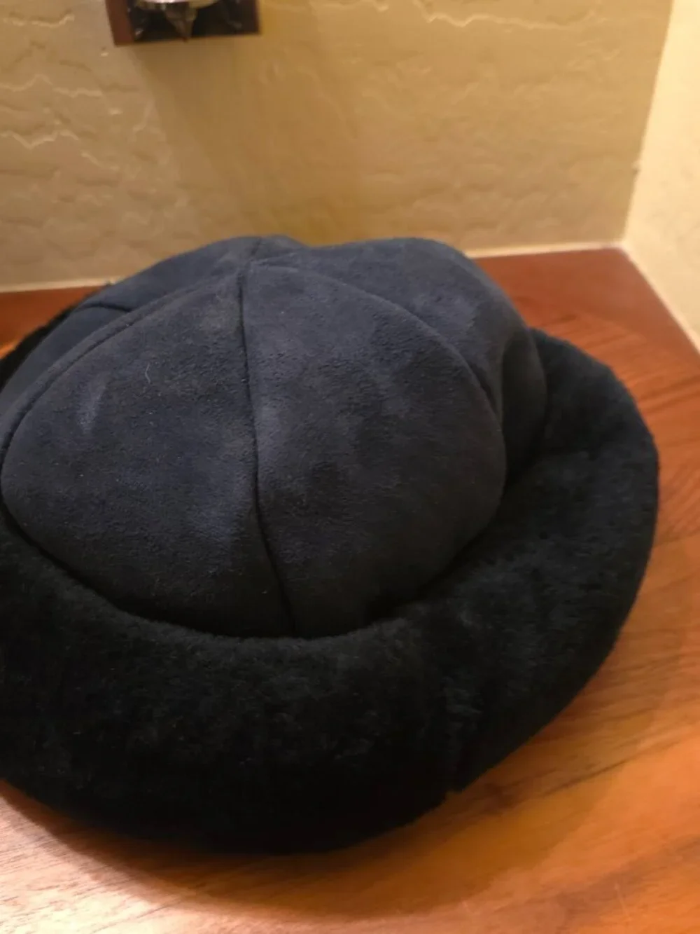 The Shearling Sheepskin Hat in Black